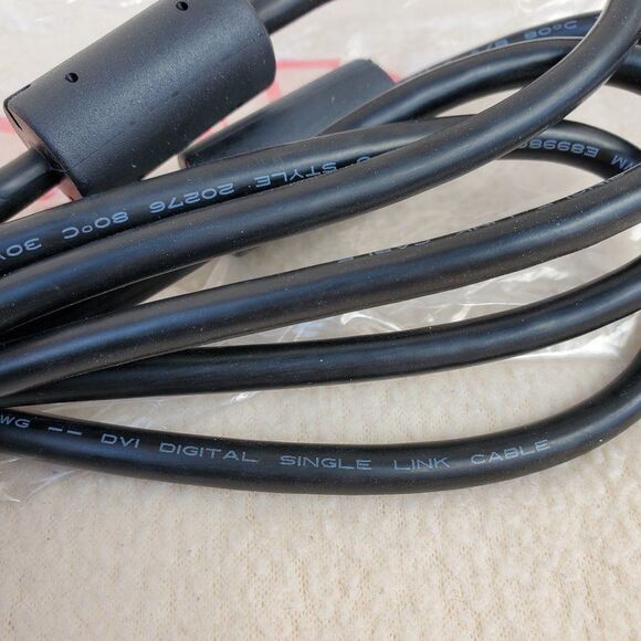 DVI computer cable 6ft - Picture 6 of 9